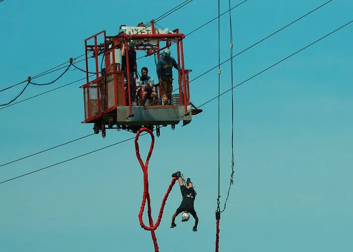 Bungee Jumping